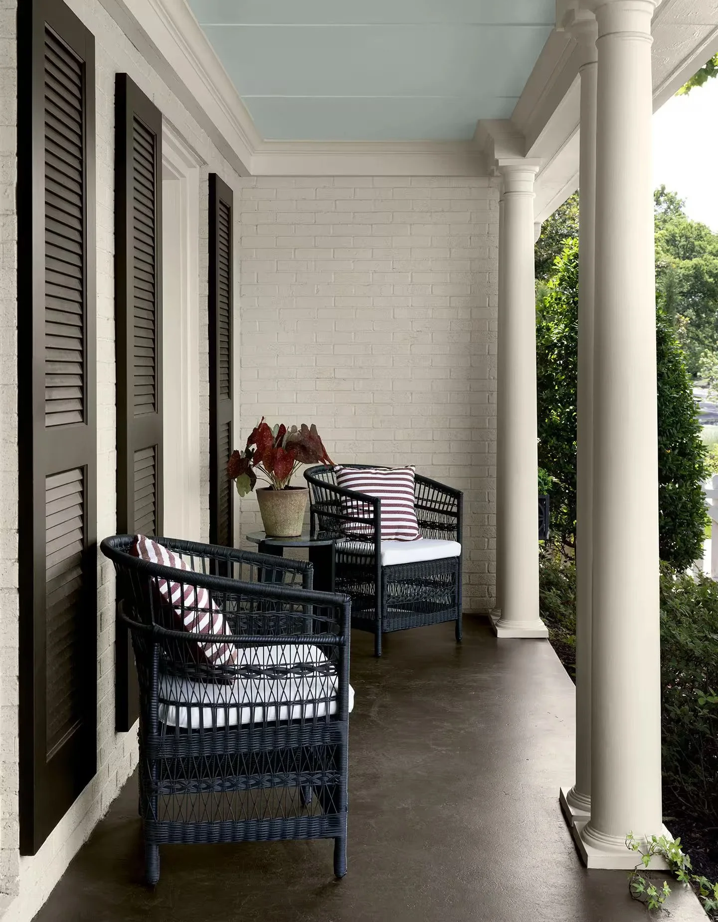 Benjamin Moore 2027 colour trends, room 6 of 7